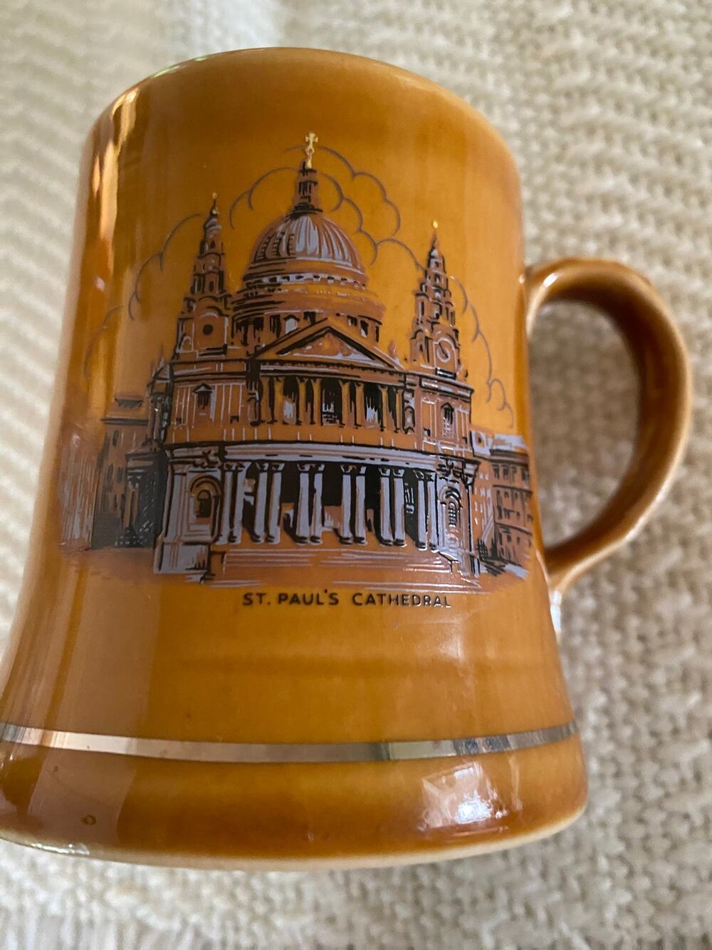 Vintage WADE Ireland Pottery Mug-London St.Paul's Cathedral Mug